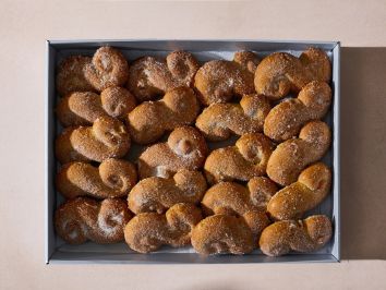 מגש בריוש תפוז ותבלינים